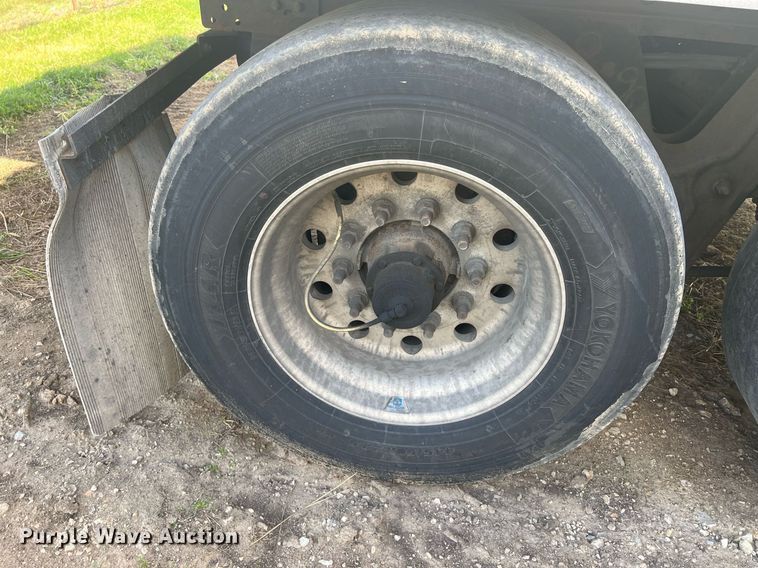 image for item OA9139 2013 Utility  refrigerated van trailer