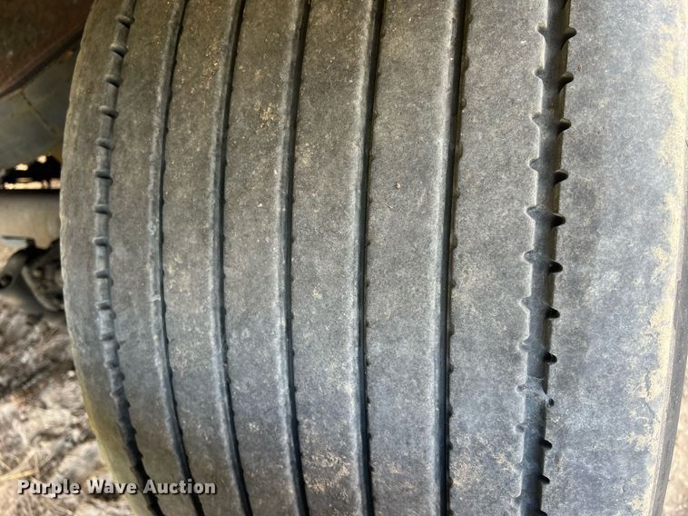 image for item OA9139 2013 Utility  refrigerated van trailer