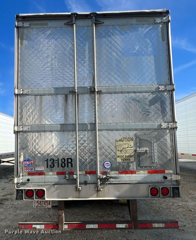 image for item OA9140 2013 Utility  refrigerated van trailer