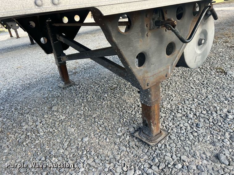 image for item OA9140 2013 Utility  refrigerated van trailer