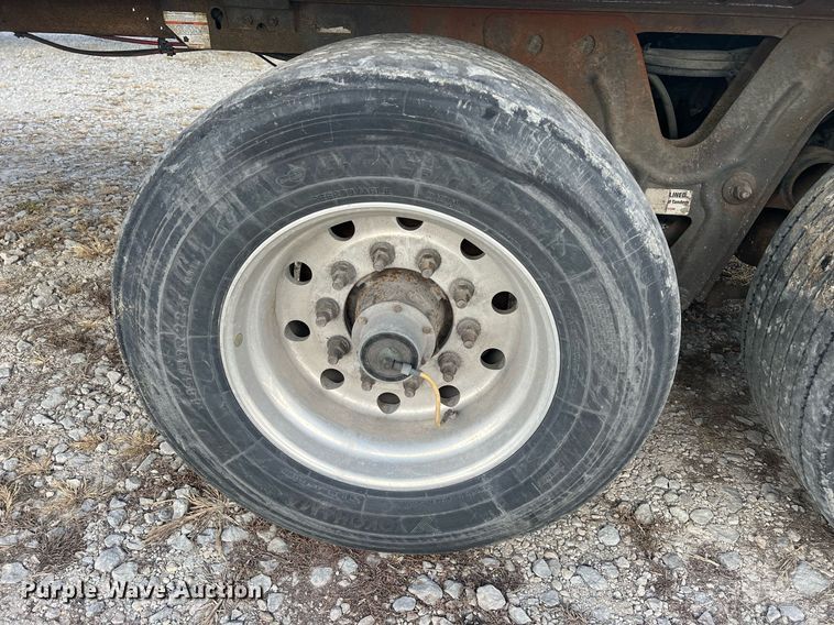 image for item OA9140 2013 Utility  refrigerated van trailer