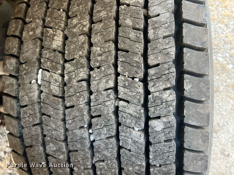 image for item OA9140 2013 Utility  refrigerated van trailer