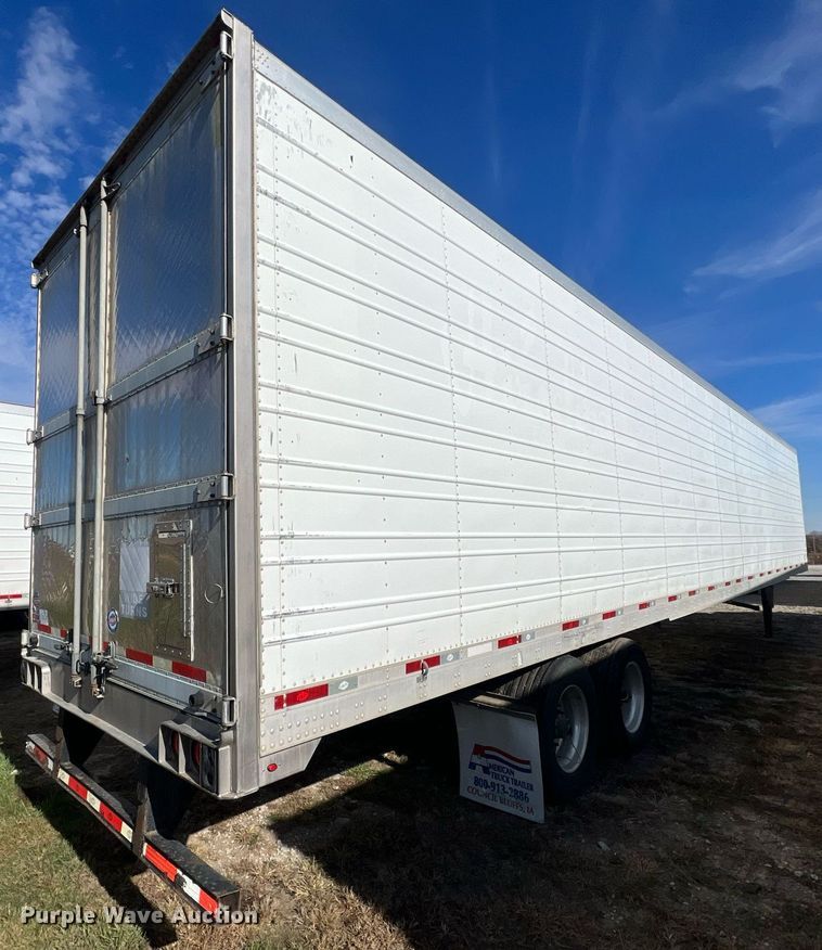 image for item OA9141 2013 Utility  refrigerated van trailer