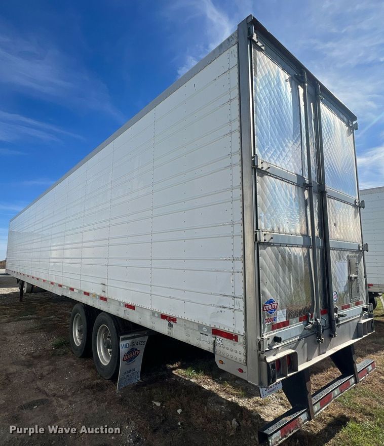 image for item OA9141 2013 Utility  refrigerated van trailer