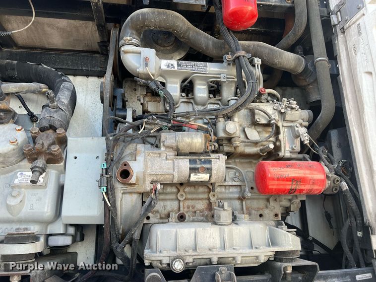 image for item OA9141 2013 Utility  refrigerated van trailer