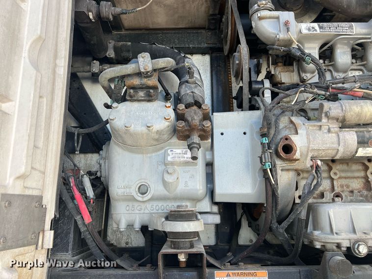 image for item OA9141 2013 Utility  refrigerated van trailer