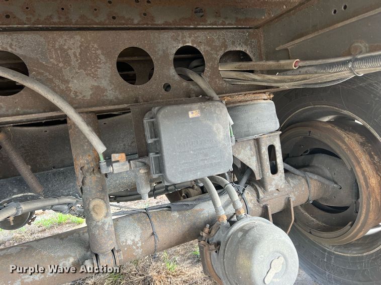 image for item OA9141 2013 Utility  refrigerated van trailer