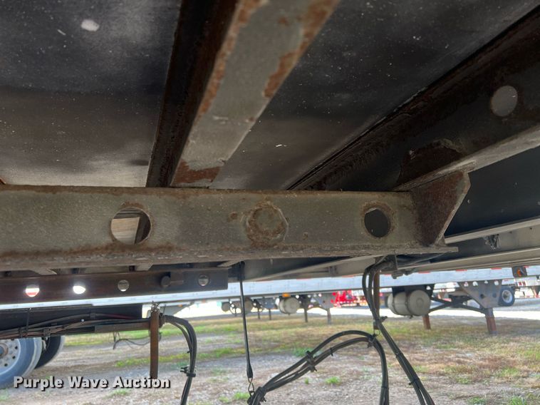 image for item OA9141 2013 Utility  refrigerated van trailer