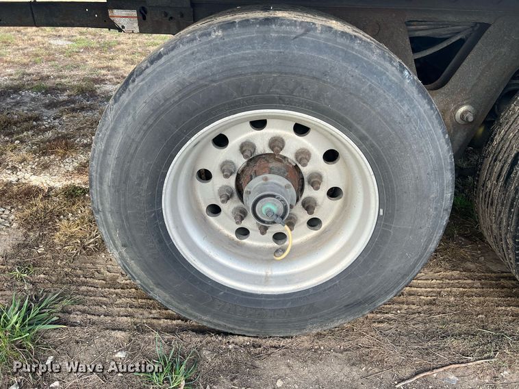 image for item OA9141 2013 Utility  refrigerated van trailer