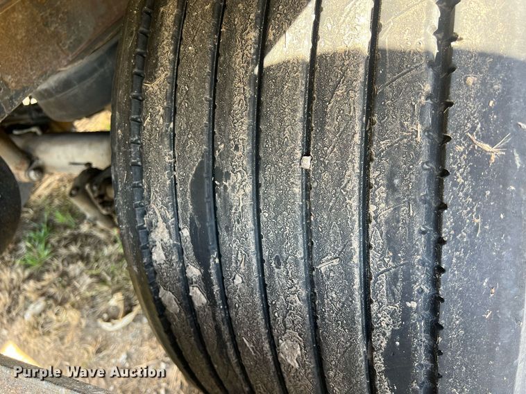 image for item OA9141 2013 Utility  refrigerated van trailer