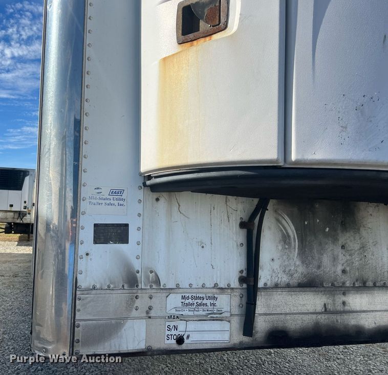 image for item OA9142 2013 Utility  refrigerated van trailer