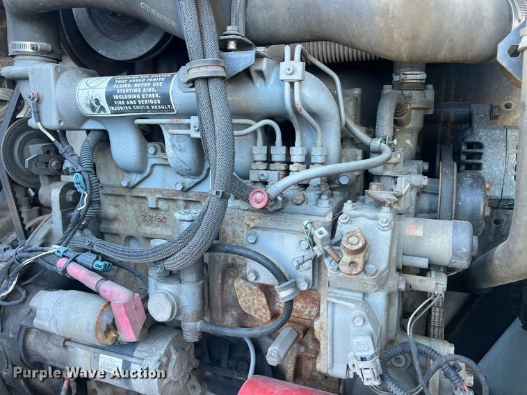 image for item OA9142 2013 Utility  refrigerated van trailer