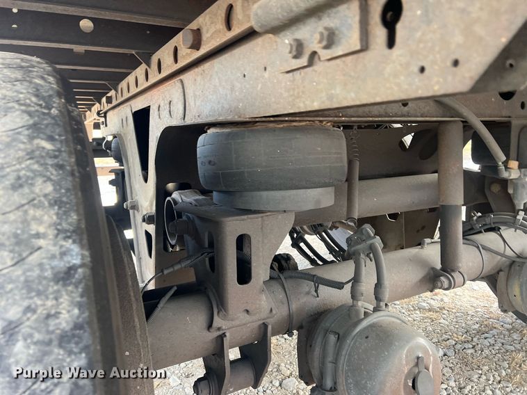 image for item OA9142 2013 Utility  refrigerated van trailer