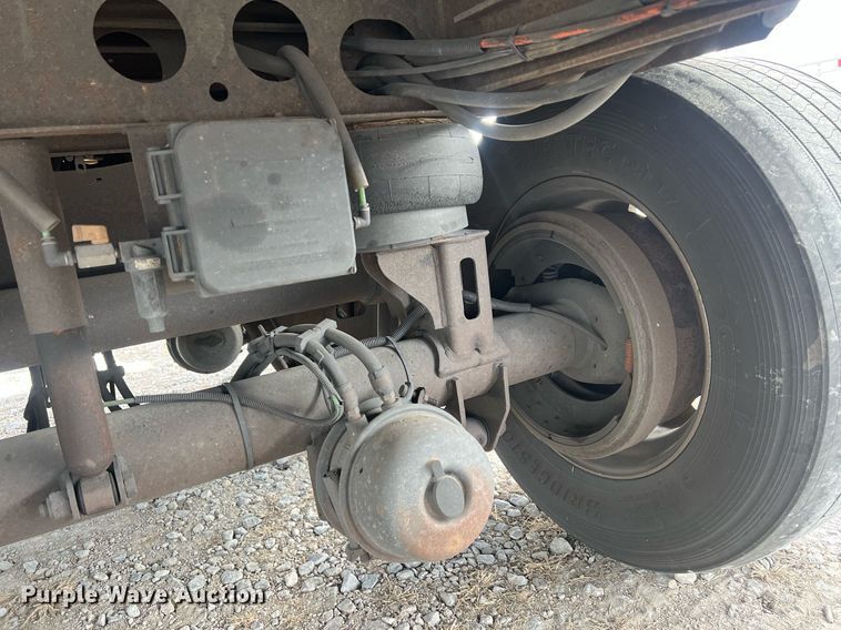 image for item OA9142 2013 Utility  refrigerated van trailer