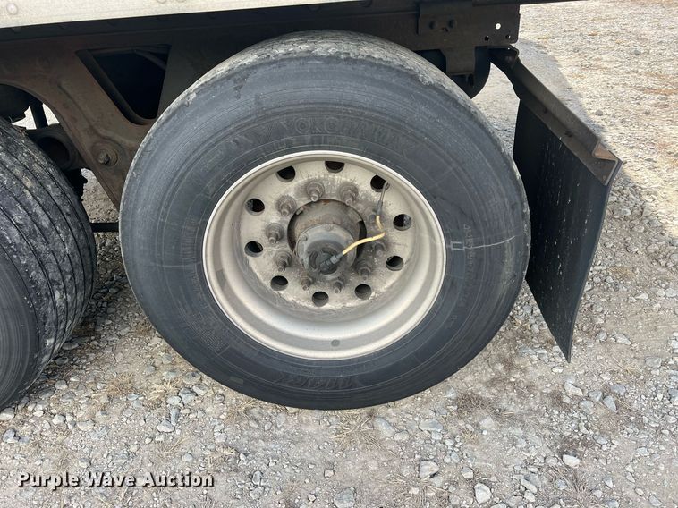 image for item OA9142 2013 Utility  refrigerated van trailer