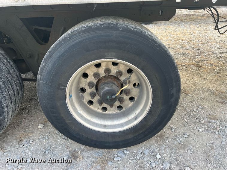 image for item OA9142 2013 Utility  refrigerated van trailer