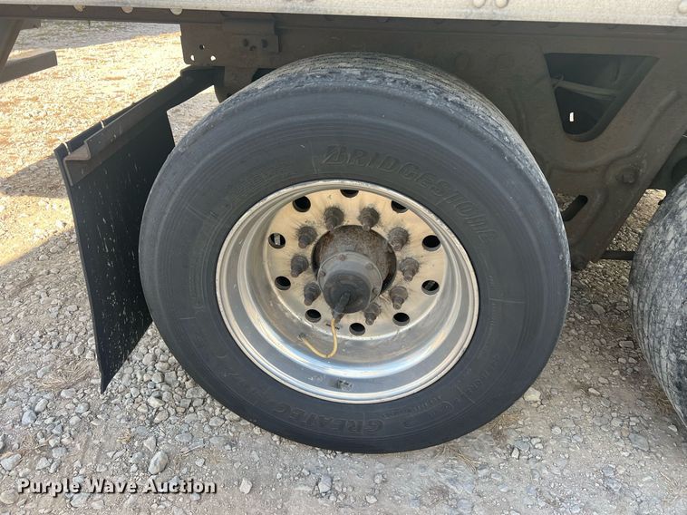 image for item OA9142 2013 Utility  refrigerated van trailer