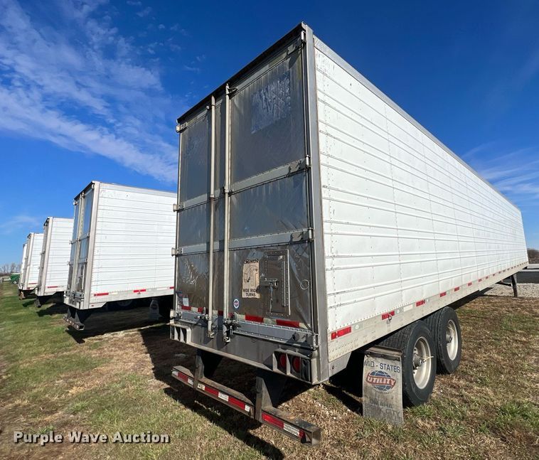 image for item OA9143 2013 Utility  refrigerated van trailer