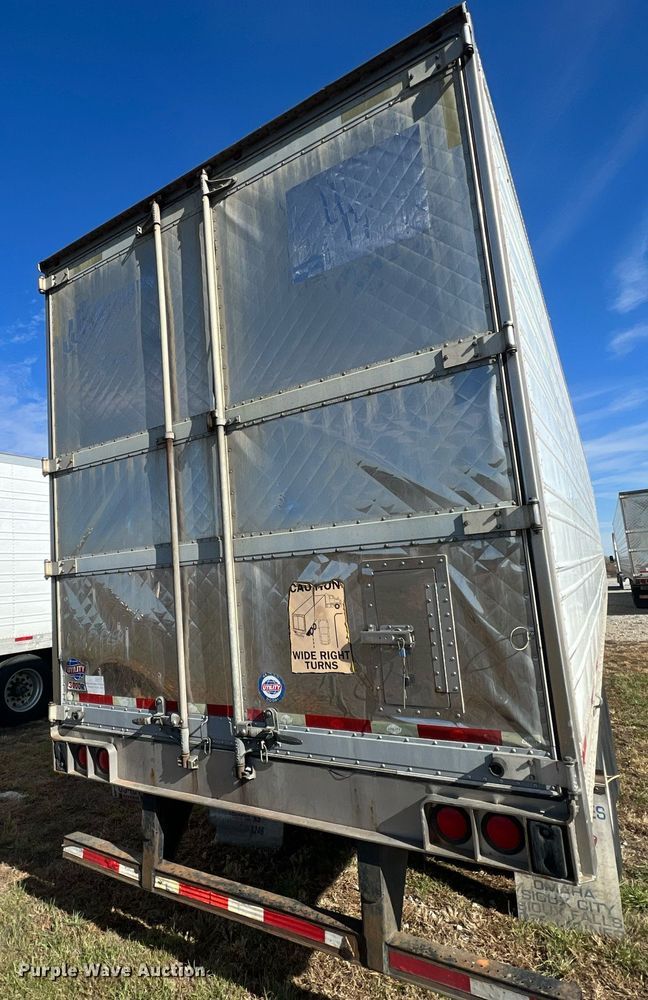 image for item OA9143 2013 Utility  refrigerated van trailer