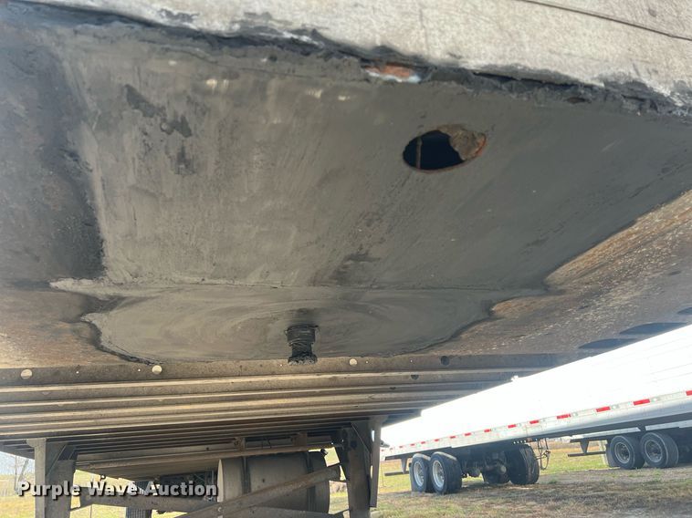 image for item OA9143 2013 Utility  refrigerated van trailer