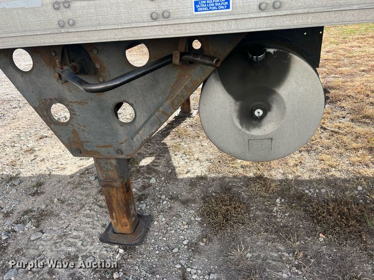 image for item OA9143 2013 Utility  refrigerated van trailer