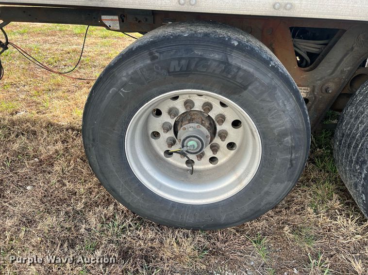 image for item OA9143 2013 Utility  refrigerated van trailer