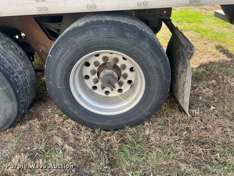 image for item OA9143 2013 Utility  refrigerated van trailer