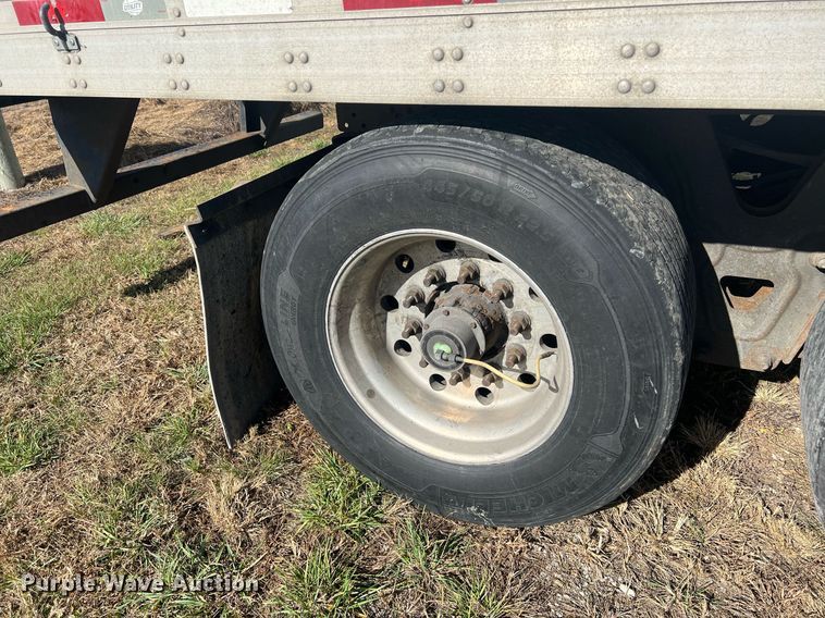 image for item OA9143 2013 Utility  refrigerated van trailer