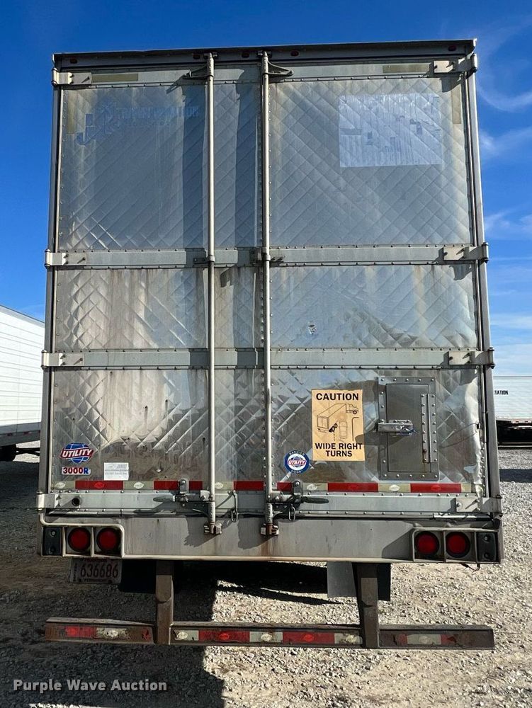 image for item OA9144 2013 Utility  refrigerated van trailer