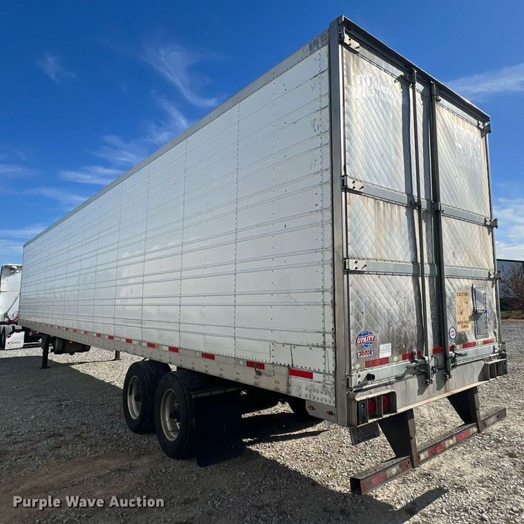 image for item OA9144 2013 Utility  refrigerated van trailer