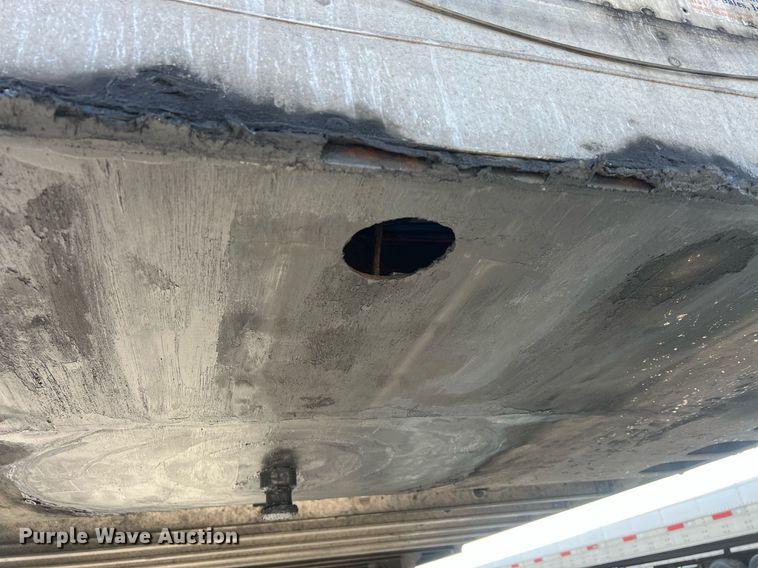 image for item OA9144 2013 Utility  refrigerated van trailer