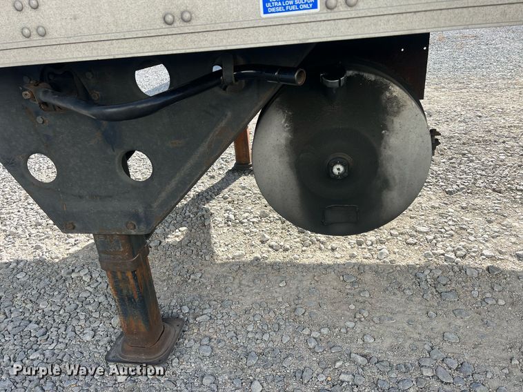 image for item OA9144 2013 Utility  refrigerated van trailer