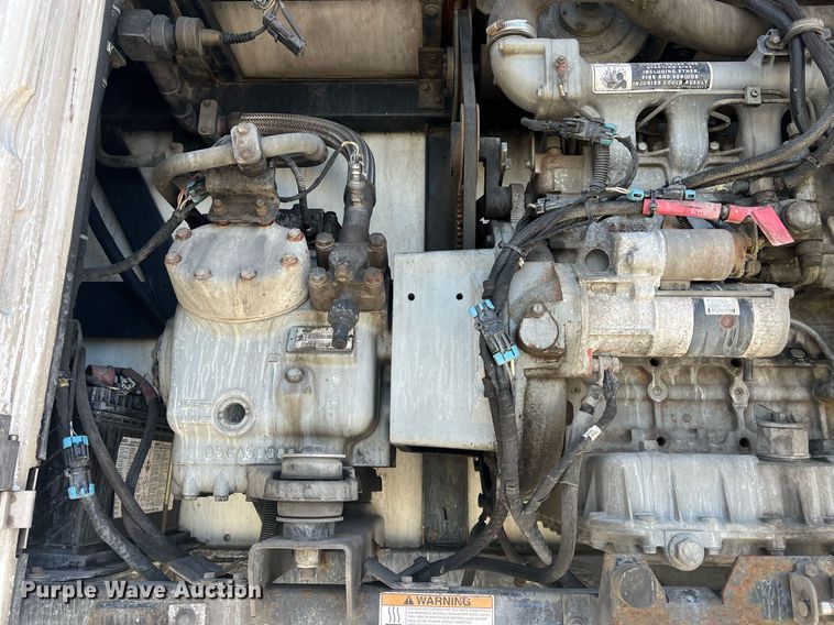 image for item OA9144 2013 Utility  refrigerated van trailer