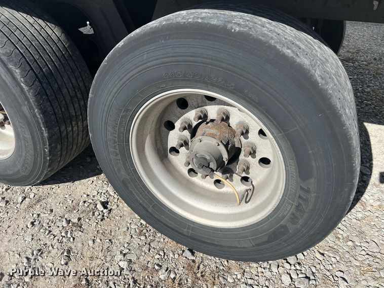 image for item OA9144 2013 Utility  refrigerated van trailer