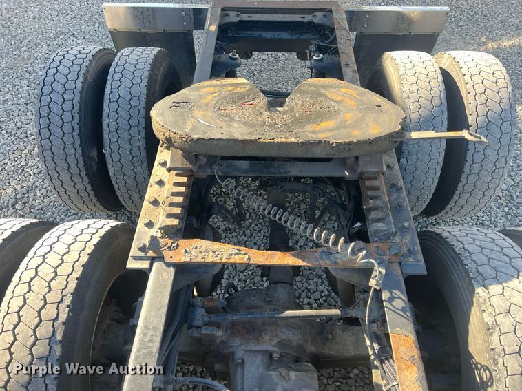 image for item OA9145 2016 Kenworth T680  semi truck