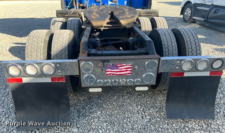 image for item OA9145 2016 Kenworth T680  semi truck