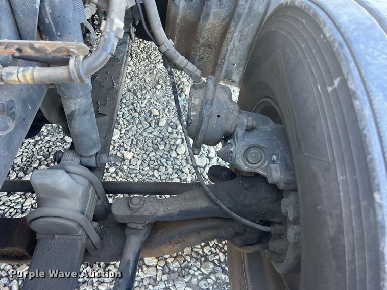 image for item OA9145 2016 Kenworth T680  semi truck