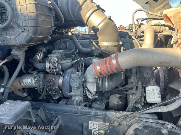 image for item OA9145 2016 Kenworth T680  semi truck