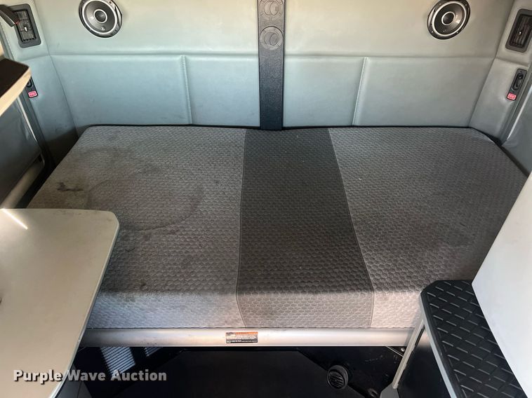 image for item OA9145 2016 Kenworth T680  semi truck