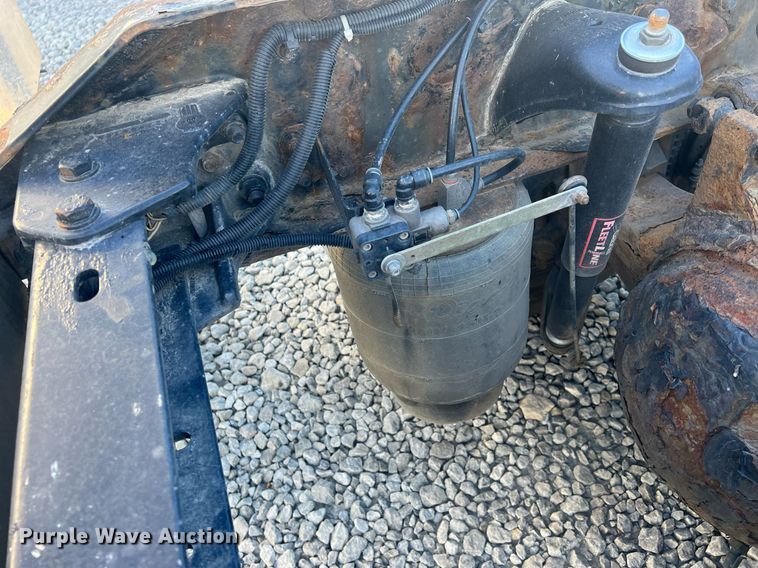 image for item OA9145 2016 Kenworth T680  semi truck