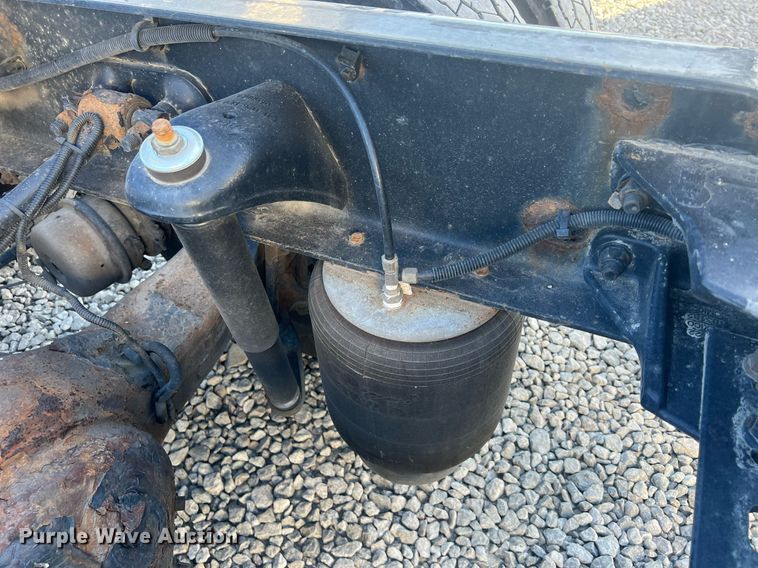 image for item OA9145 2016 Kenworth T680  semi truck