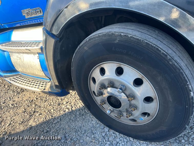 image for item OA9145 2016 Kenworth T680  semi truck