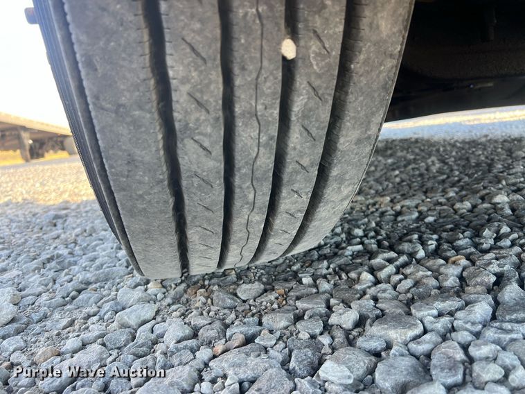 image for item OA9145 2016 Kenworth T680  semi truck