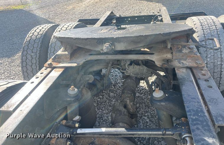 image for item OA9146 2016 Kenworth T680  semi truck