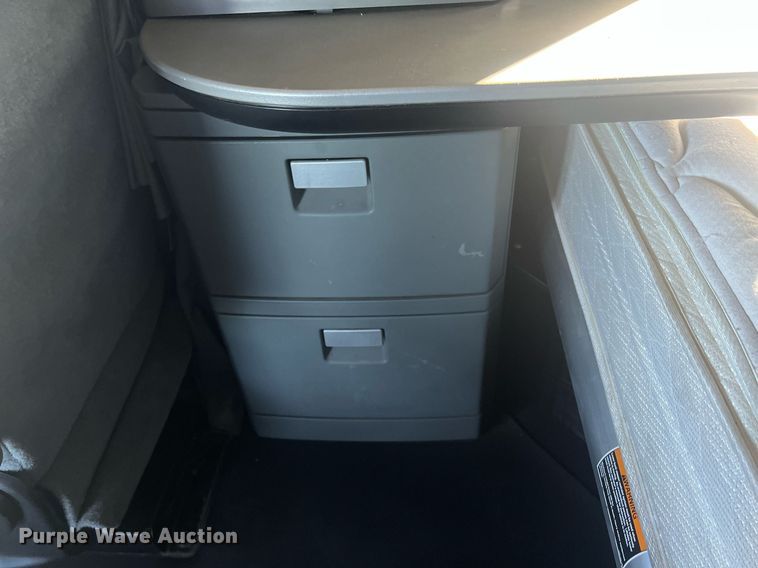 image for item OA9146 2016 Kenworth T680  semi truck