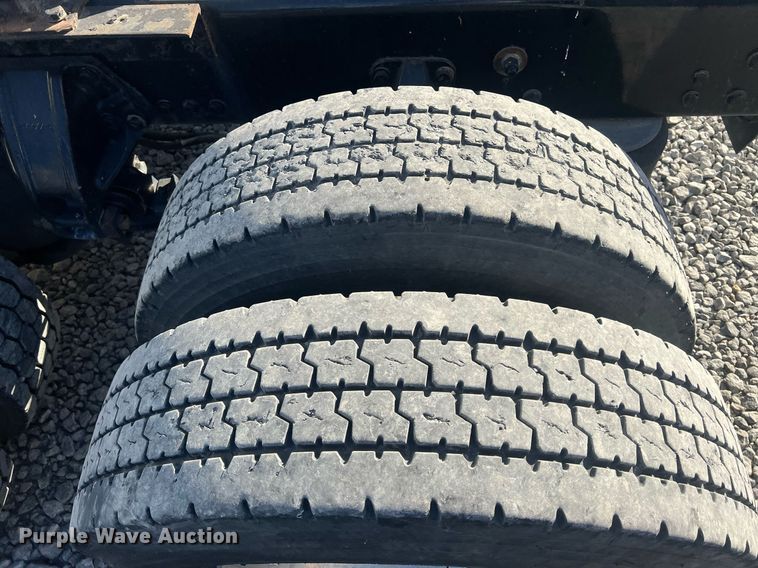 image for item OA9146 2016 Kenworth T680  semi truck