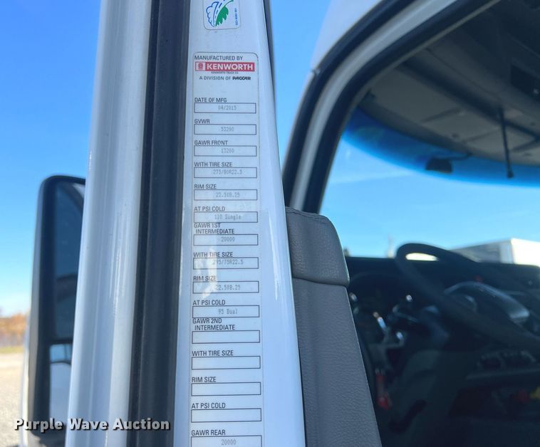 image for item OA9146 2016 Kenworth T680  semi truck