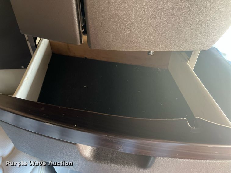 image for item OA9147 2015 Volvo  semi truck