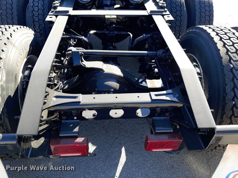 image for item OA9179 2018 International LT625  semi truck