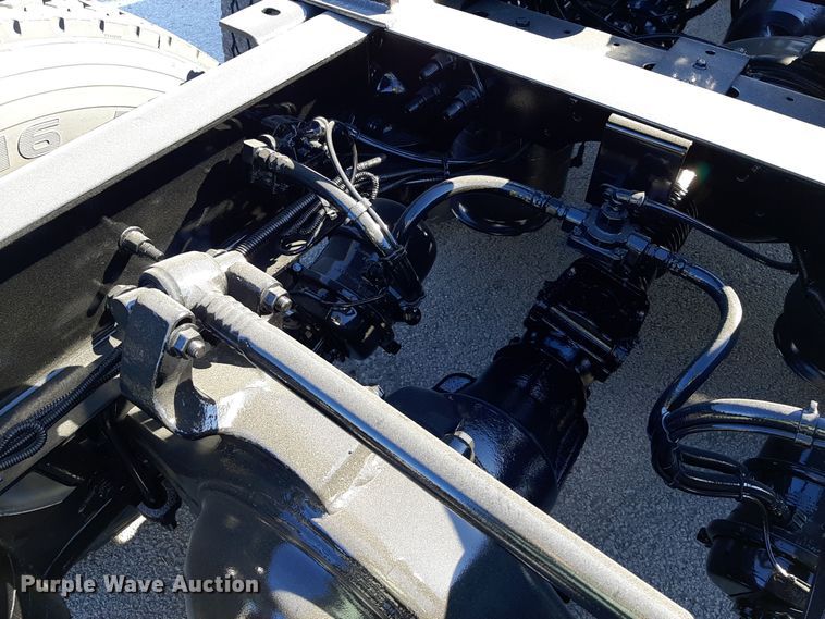 image for item OA9179 2018 International LT625  semi truck